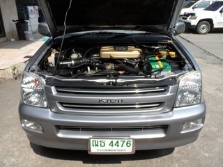 ISUZU DMAX SPACE CAB SLX 3.0 MT ปี 04 จัดไฟแนนซ์ได้ ดาวน์ 8,000 T.086-527-9533 ISUZU DMAX SPACE CAB SLX 3.0 MT ปี 04 จัดไฟแนนซ์ได้ ดาวน์ 8,000 T.086-527-9533
