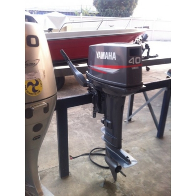 ขายเครื่องยนต์เรือ Yamaha 40แรงม้า 2จังหวะ 2สูบ 1คาร์บู รุ่นเร่งจาน มือสองญี่ปุ่น