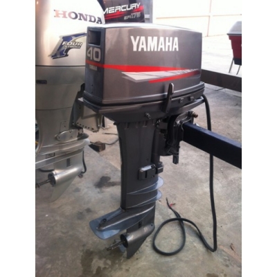 ขายเครื่องยนต์เรือ Yamaha 40แรงม้า 2จังหวะ 2สูบ 1คาร์บู รุ่นเร่งจาน มือสองญี่ปุ่น