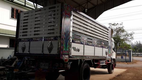 ขาย 6 ล้อ JCR 160 แรง สภาพดีเยี่ยม รถห้างราคา 1350000