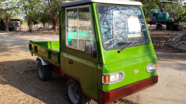 รถบรรทุกการเกษตรขับ 4x4