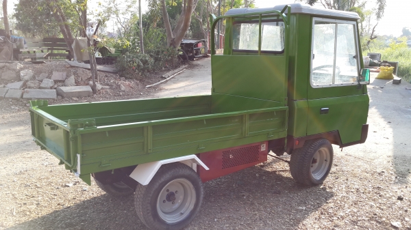 รถบรรทุกการเกษตรขับ 4x4