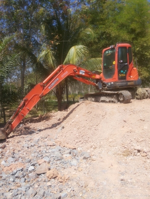 ขายรถขุดคูโบต้าขนาด  5  ตัน