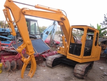 ขาย- รถขุด รถแบคโฮ พร้อมหัวคีบไม้ MITSUBISHI: MS062 (PC 60) เครื่อง 4 สูบ สภาพพร้อมใช้งาน