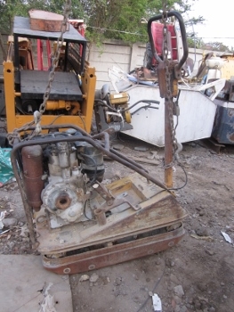 ขาย- เครื่องตบดิน พื้นเรียบ WACKER เครื่องยนต์ดีเซล ตบอัด สั่นสะเทือน ได้ 2-3 ตัน มือสองเก่าญี่ปุ่น