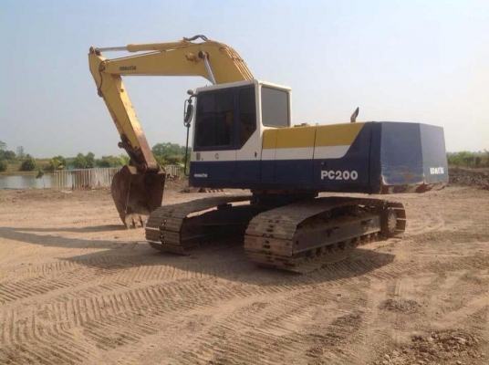ขาย KOMATSU PC200-5 คอนโทรนสั้น ซีเรียลสูง เจ้าของขายเอง 081-4283210