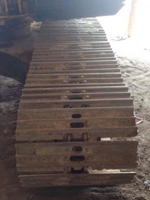 ขาย KOMATSU PC200-5 คอนโทรนสั้น ซีเรียลสูง เจ้าของขายเอง 081-4283210