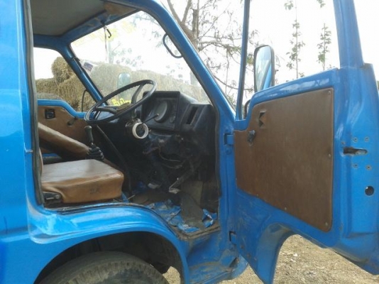 ขายหกล้อดัมพ์ Isuzu TR เครื่อง 4BB1 100 แรง เฟืองท้าย F สโลกลาง กระบอกดัมพ์ 6 ตัน