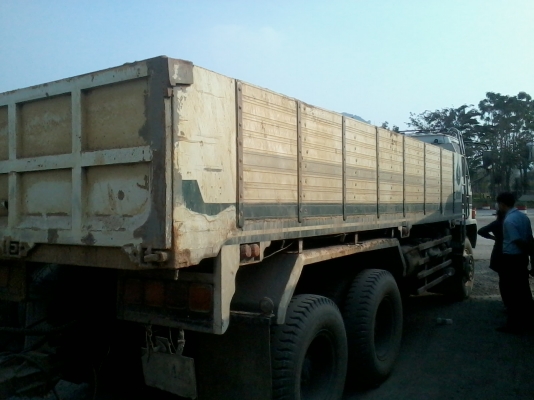 ขายด่วน Isuzu Rocky FXZ23NFYK เครื่อง 6SD1 ,240 แรงม้า ติดก๊าซ 6 ถังลูก 3 คานยัดยังไม่ลงเล่ม