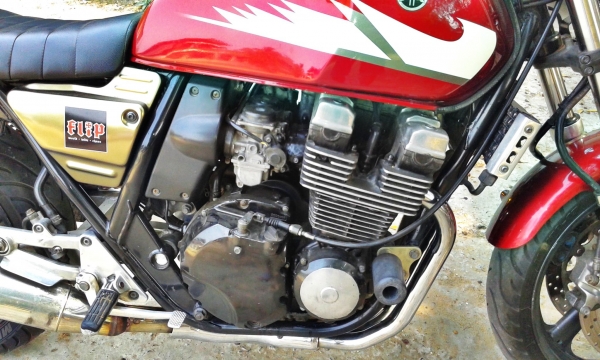 ขายด่วนๆ XJR400 ราคาสุดท้ายแล้ว 55000 วันนี้ผมพึ่งซื้อแบตลูกใหม่มาใส่ให้