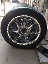 ขายล้อกล้วย โครเมี่ยม ขอบ20  6รู พร้อมยาง ถูกๆ 14500.- ครับ