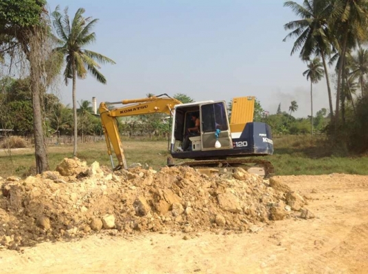 ขาย รถแบคโฮ KOMATSU PC100-5 ขาย รถแบคโฮ KOMATSU PC100-5