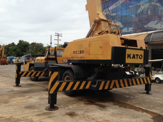 รถเครน TADANO KATO รถเครน TADANO KATO
