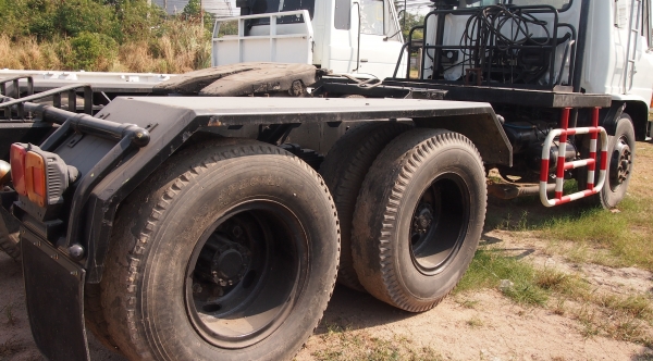 หัวลาก Hino FM M100  220 แรง