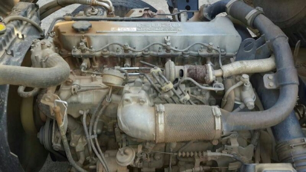 รถอีซูซุ 6 ล้อดั้ม 130 แรงม้า ปี 49.  สนใจติดต่อ 081 - 6079515