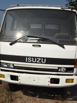พื้นเรียบ Isuzu Rocky 175 แรง