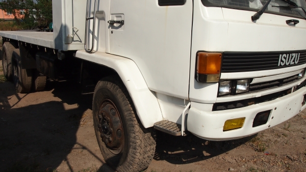 พื้นเรียบ Isuzu Rocky 175 แรง