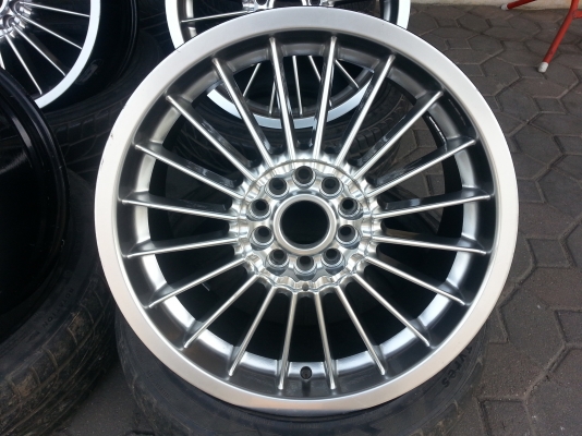 amena18&times;8" 5รู114.3และ120 เยอรมัน