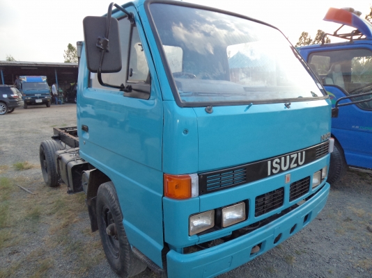 ขาย185000บาทรถอีซูซุNKR4ล้อเครื่อง88แรง เอกสารพร้อม