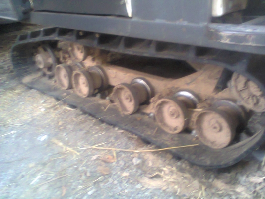 ขายรถเกี่ยว คูโบต้า DC 60 กระสอบ สภาพสวย สนจัยติดต่อ 086-2465-934