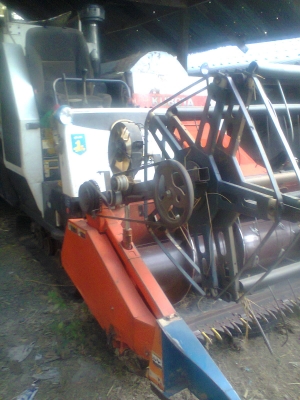 ขายรถเกี่ยว คูโบต้า DC 60 กระสอบ สภาพสวย สนจัยติดต่อ 086-2465-934