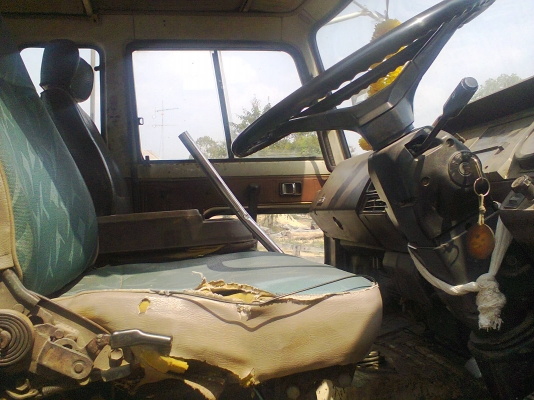 ขาย เทลเล่อ F17 เพลาเดียว เครื่อง EH 700 สภาพพร้อมใช้งาน