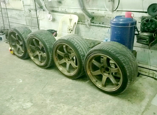 ขายล้อแม็ก te37 ขอบ18 F9.5 R10.5 พร้อมยาง ปี201