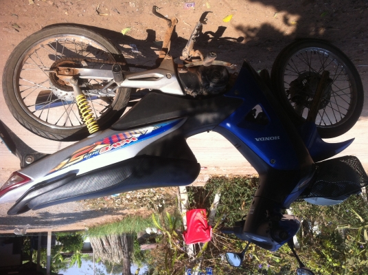 ขาย Wave100 รถบ้าน ขายตามสภาพ ทะเบียนพร้อมชุดโอน 0848358427