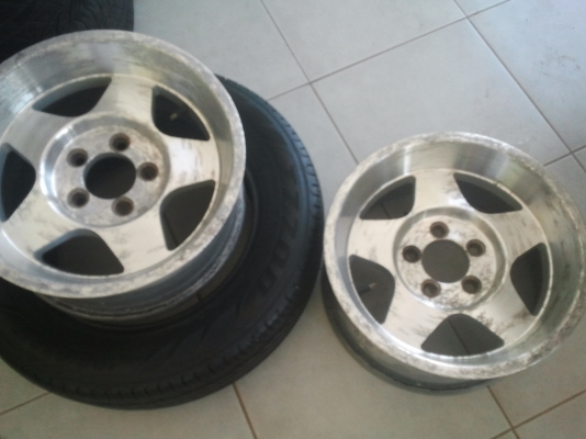 15x7 ET-20 5/114 คู่เดียวตามสภาพครับดูก่อนตัดสินใจครับ 15x7 ET-20 5/114 คู่เดียวตามสภาพครับดูก่อนตัดสินใจครับ