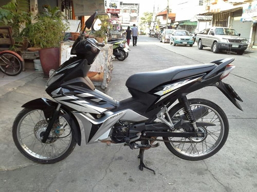 Czi ปี 53 สีดำ รถสวย ชุดสีสด เครื่องเดิมแน่นๆ ราคาเบาๆ