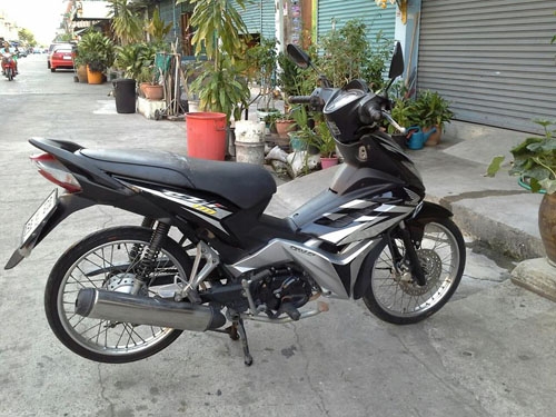 Czi ปี 53 สีดำ รถสวย ชุดสีสด เครื่องเดิมแน่นๆ ราคาเบาๆ