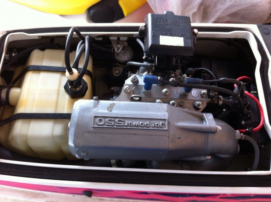 ขายเรือยืน kawasaki 550 cc.เครื่องหลีดเดิมๆ สภาพนางฟ้า..