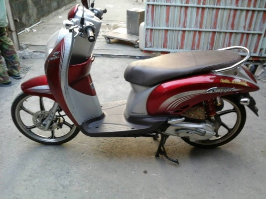 Scoopy i ปี 54 รถสวย เครื่องดี ล้อแม็ค ไม่หลวม ไม่มีควัน Scoopy i ปี 54 รถสวย เครื่องดี ล้อแม็ค ไม่หลวม ไม่มีควัน