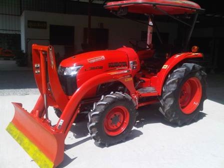 ขายรถไถ Kubota L 3608 (4WD) พร้อมดันหน้าคานบนตราช้าง ขายรถไถ Kubota L 3608 (4WD) พร้อมดันหน้าคานบนตราช้าง
