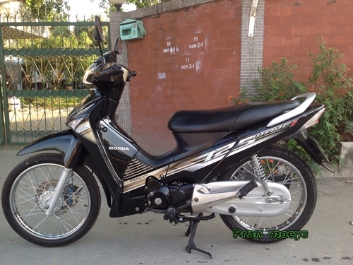 ขายHonda wave125สีดำน้ำตาล ปี2554