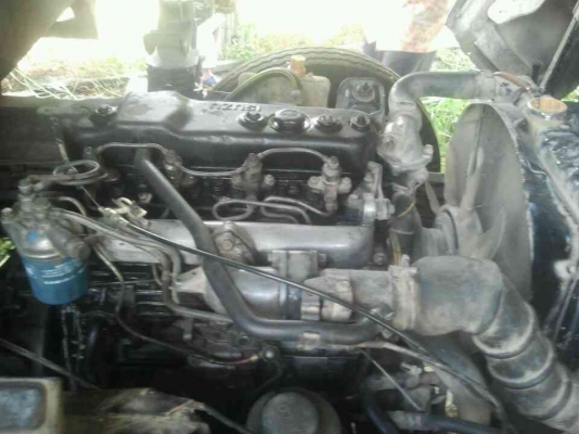 อีซูซุ  หกล้อดั๊ม