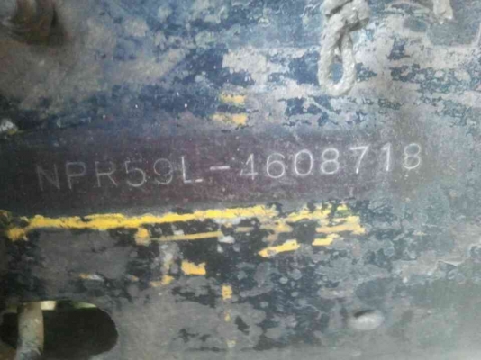 อีซูซุ  หกล้อดั๊ม