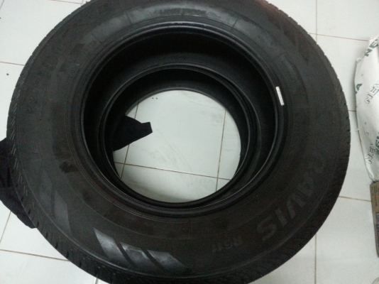 ขายยาง 215/65/16 ปี10 5เส้น ขาย 3500 ดอกสวยยางยังสด ขายยาง 215/65/16 ปี10 5เส้น ขาย 3500 ดอกสวยยางยังสด