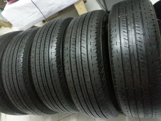 ขายยาง 215/65/16 ปี10 5เส้น ขาย 3500 ดอกสวยยางยังสด ขายยาง 215/65/16 ปี10 5เส้น ขาย 3500 ดอกสวยยางยังสด