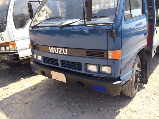 ขายISUZU NPR ยาว5เมตร รถสวย พร้อมใช้