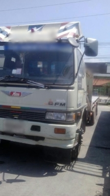 รถฮีโน่ 10 ล้อ พื้นเรียบ FM3H 195 แรงม้า.  สนใจติดต่อ 081 - 6079515