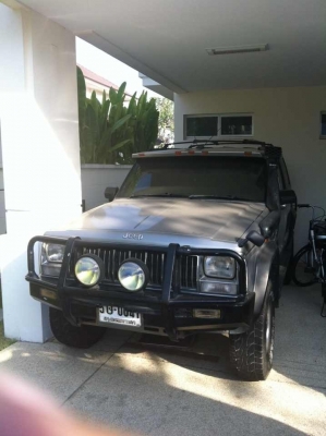 จี้ปเครื่อง 2,500cc.