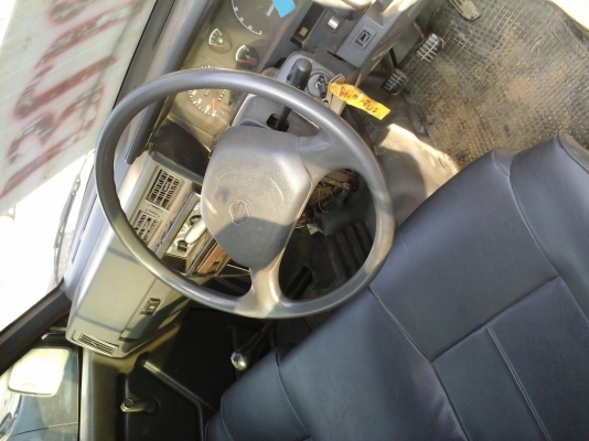 ขายถููกครับรถใช้งานเครื่องดีสสีสวยช่วงล่างดี big-m