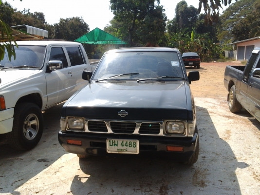 ขายถููกครับรถใช้งานเครื่องดีสสีสวยช่วงล่างดี big-m