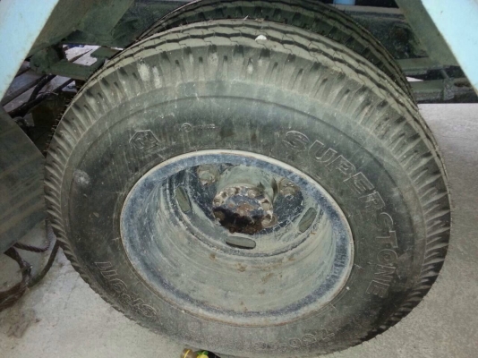 ขายรถน้ำ 6 ล้อ ISUZU พร้อมใช้งาน โทร 084-055-7743