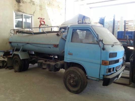 ขายรถน้ำ 6 ล้อ ISUZU พร้อมใช้งาน โทร 084-055-7743