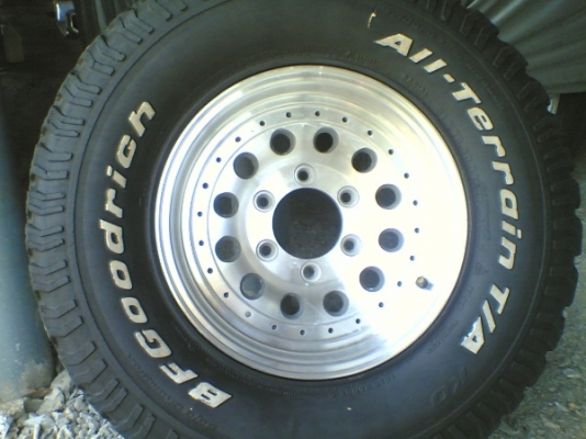 ล้อหยดน้ำ 15x7 มี 1 วง เหลือแต่ล้อยางขายแล้วคับ