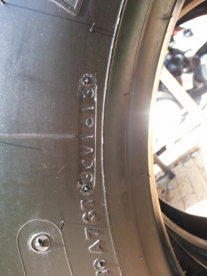 ขายยางbridgestone 11R22.5สวยๆ