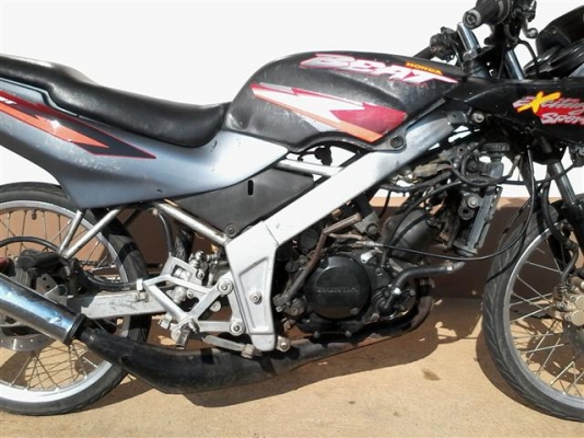 ขายบีท 110 ทะเบียนพร้อมโอนรถปี 38 ภาษีขาดปี 45 เครื่องเดิมยังไม่เคยแกะ 5900 บาท