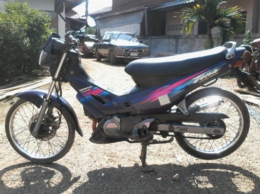 ขายเทน่าทะเบียนเต็มพร้อมโอนรถปี 38 เครื่องเดิมรถพร้อมใช้ ขาย 6900 บาท